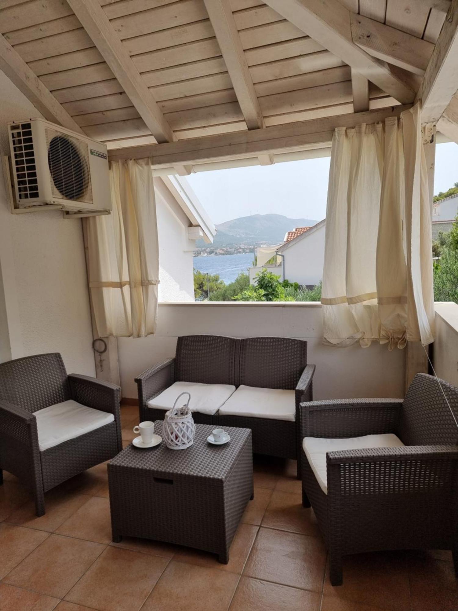 Apartment Laura Grebaštica